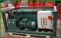 High-efficiency, low-noise pumps are used to produce smooth hydraulic fluid output.
