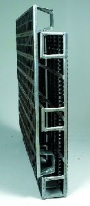 This low cost, light duty plastic pallet relies on the tensile strength to achieve impressive load carrying capacity.