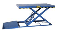 The low closed lift tables range is also supplied as a 'U' shaped platform which allows the pallet lifter and manual pump truck forks between the scissor arms with no need for the ramp.