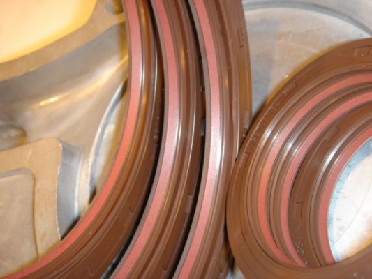 Low friction seal technologies