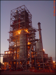Flash drying uses a heated gas to pneumatically convey the feed up a flash tube and into a primary air separation device; most commonly a cyclone.