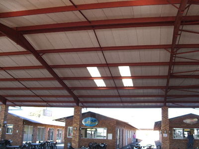 Steel Structures with Polycarbonate and Alucushion Insulation